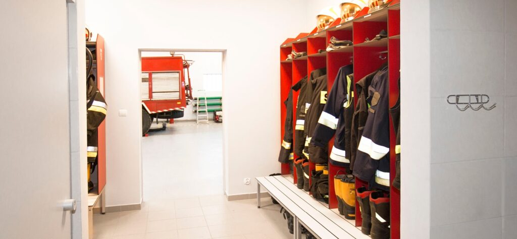 Politie en brandweer lockers