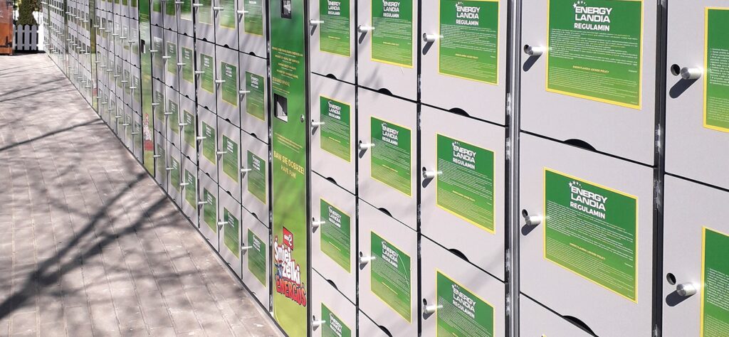 Cube lockers