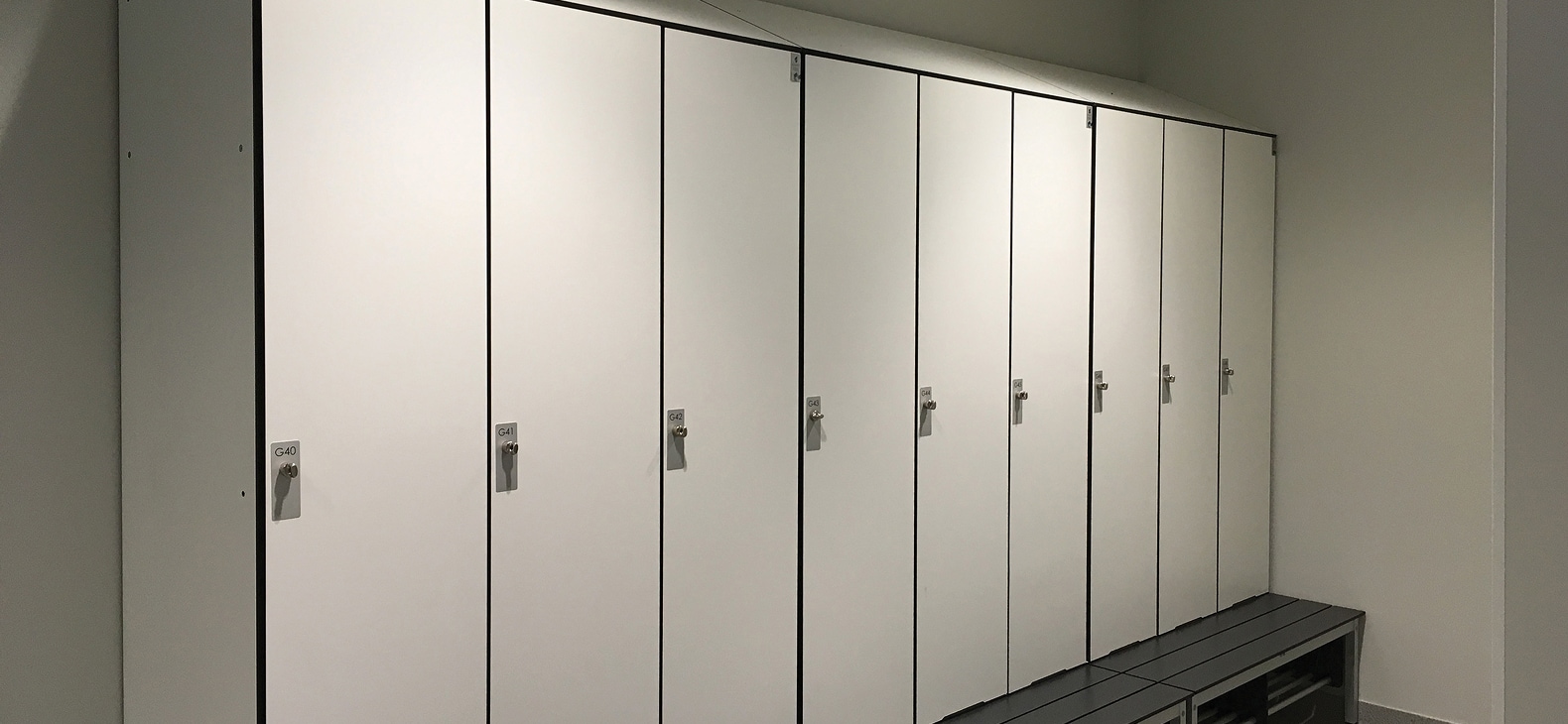 Lockers met cilinderslot voor een industriële productielocatie in Gent